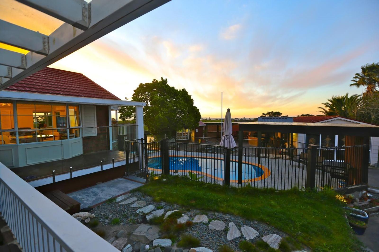 Holiday House In Totara Park Auckland Eksteriør bilde